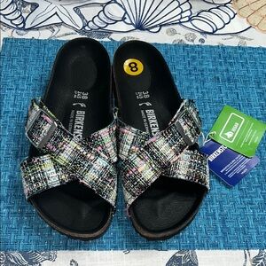 Birkenstock NWT no box Arizona tweed sandals. Vegan plaid boasts sandal.